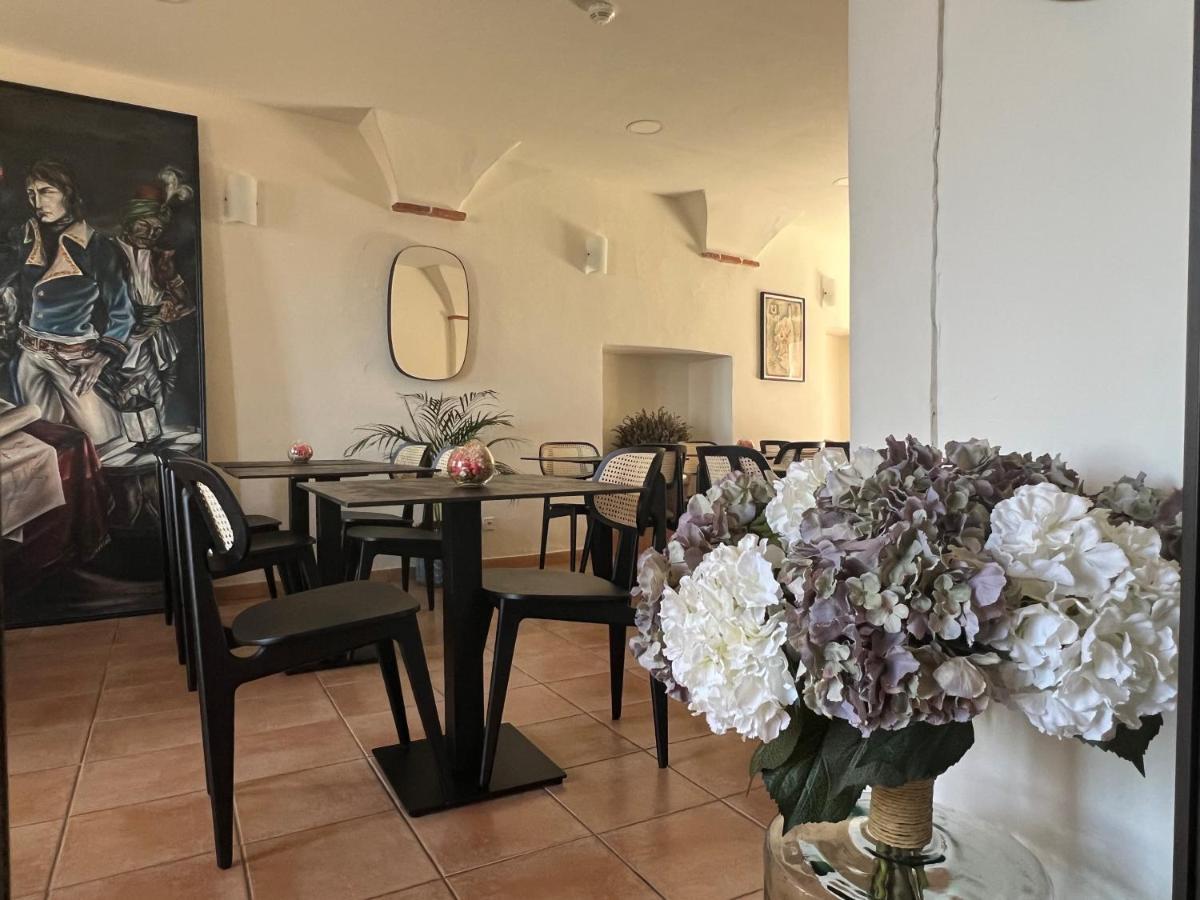 Hotel Posta Vecchia Bastia  Buitenkant foto