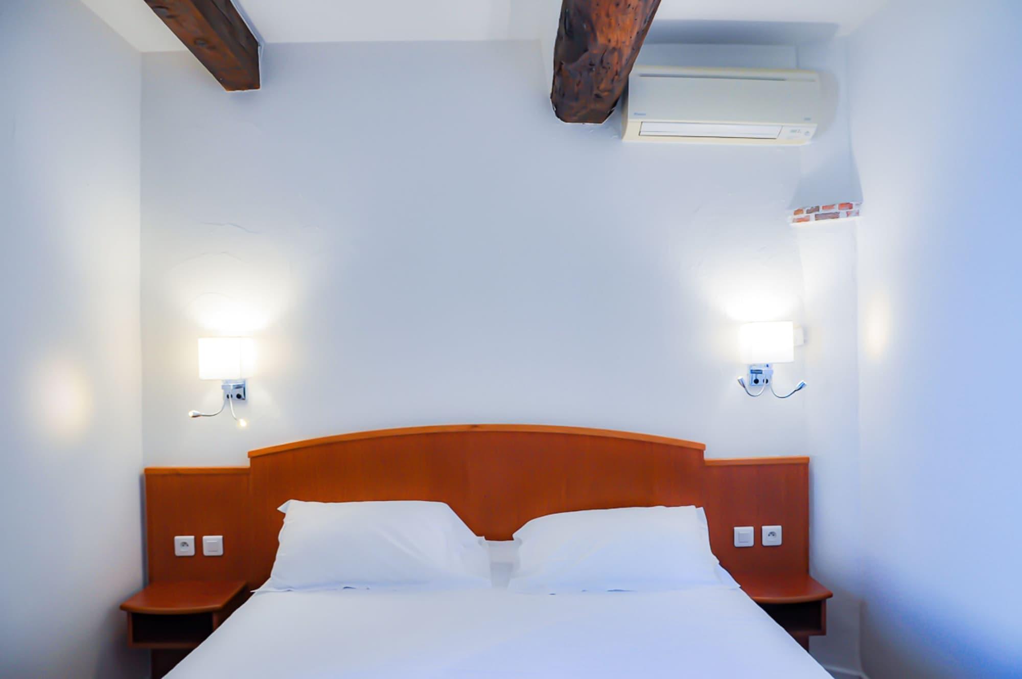Hotel Posta Vecchia Bastia  Buitenkant foto